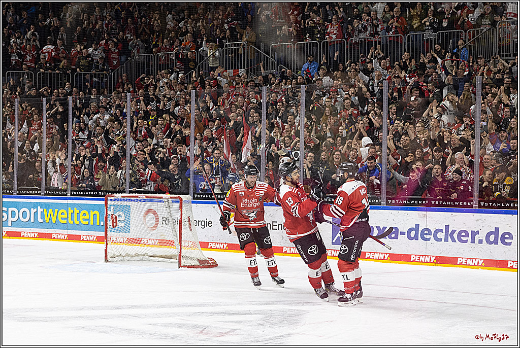 PENNY DEL;  Koelner Haie - Duesseldorfer EG; Koeln, 02.01.2023